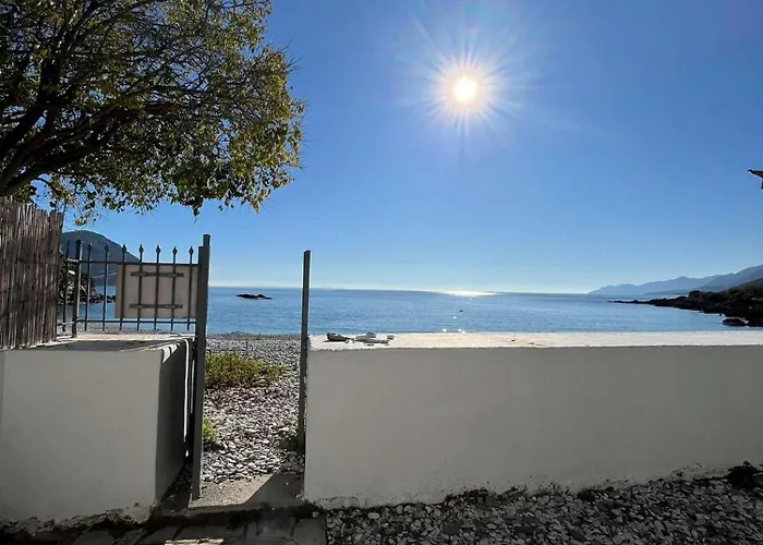 Σπίτι διακοπών Almia Khalkia